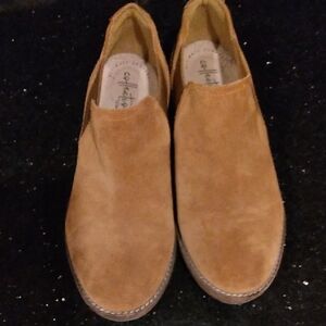 Women's Collection By Clarks Slip On Suede Leather Ankle Boots